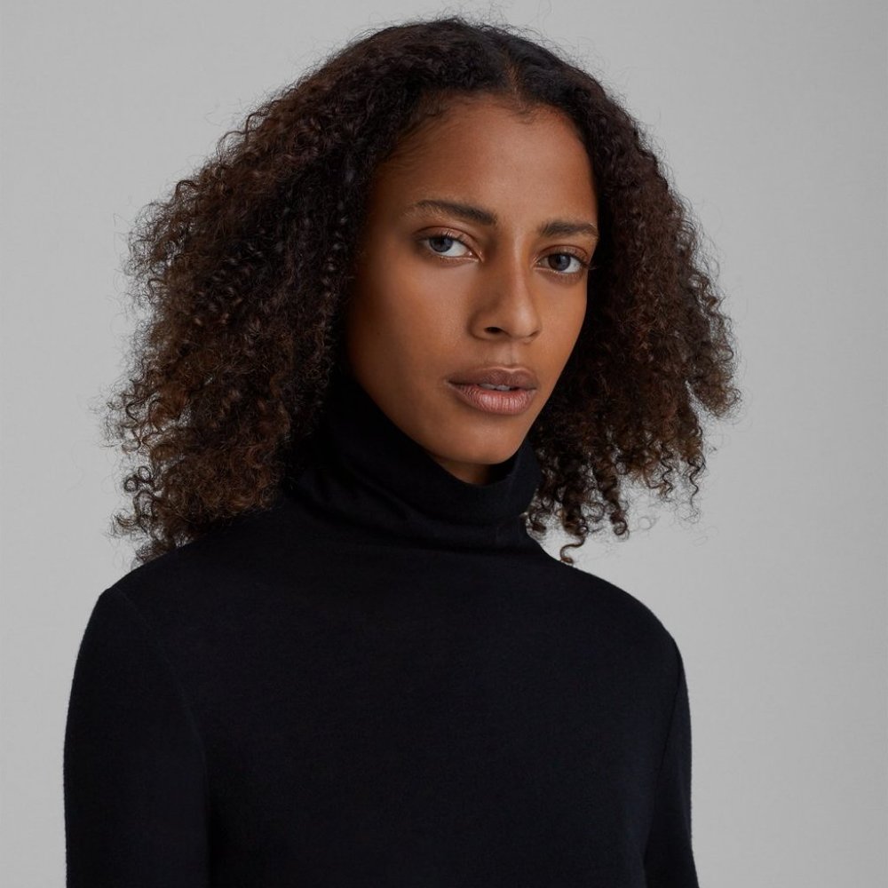 BRAND NEW CLUB MONACO BLACK TURTLENECK SIZE L